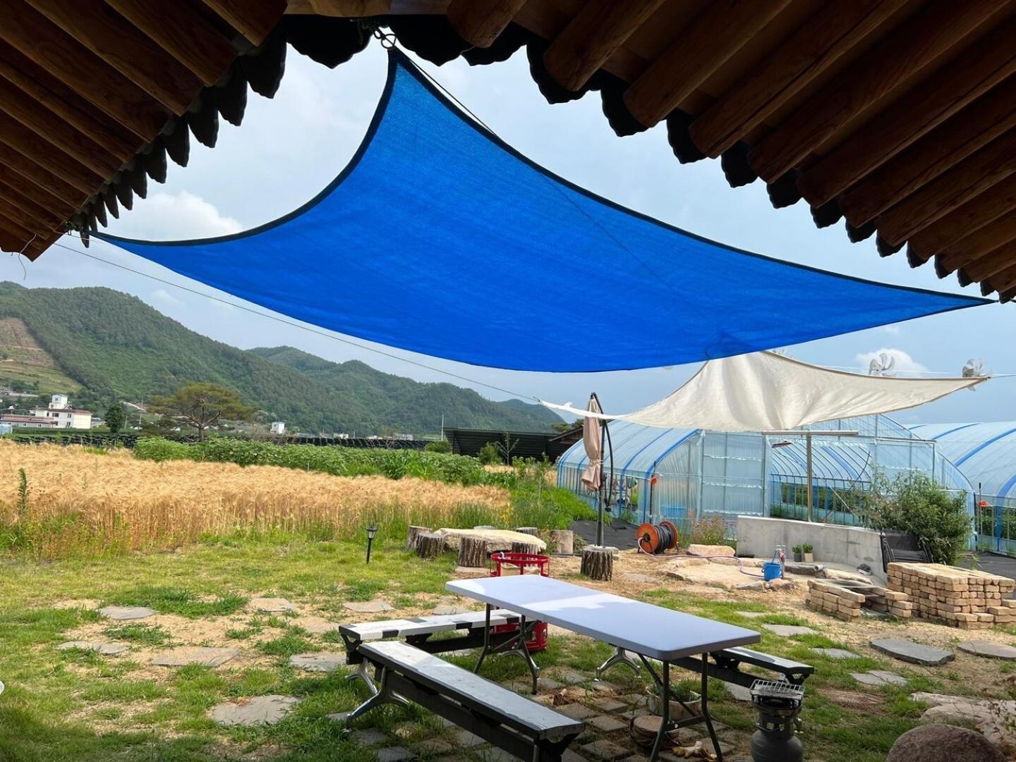 Yeongyang Yuyudang Dokchae Hanok Pension Yongyang Szoba fotó